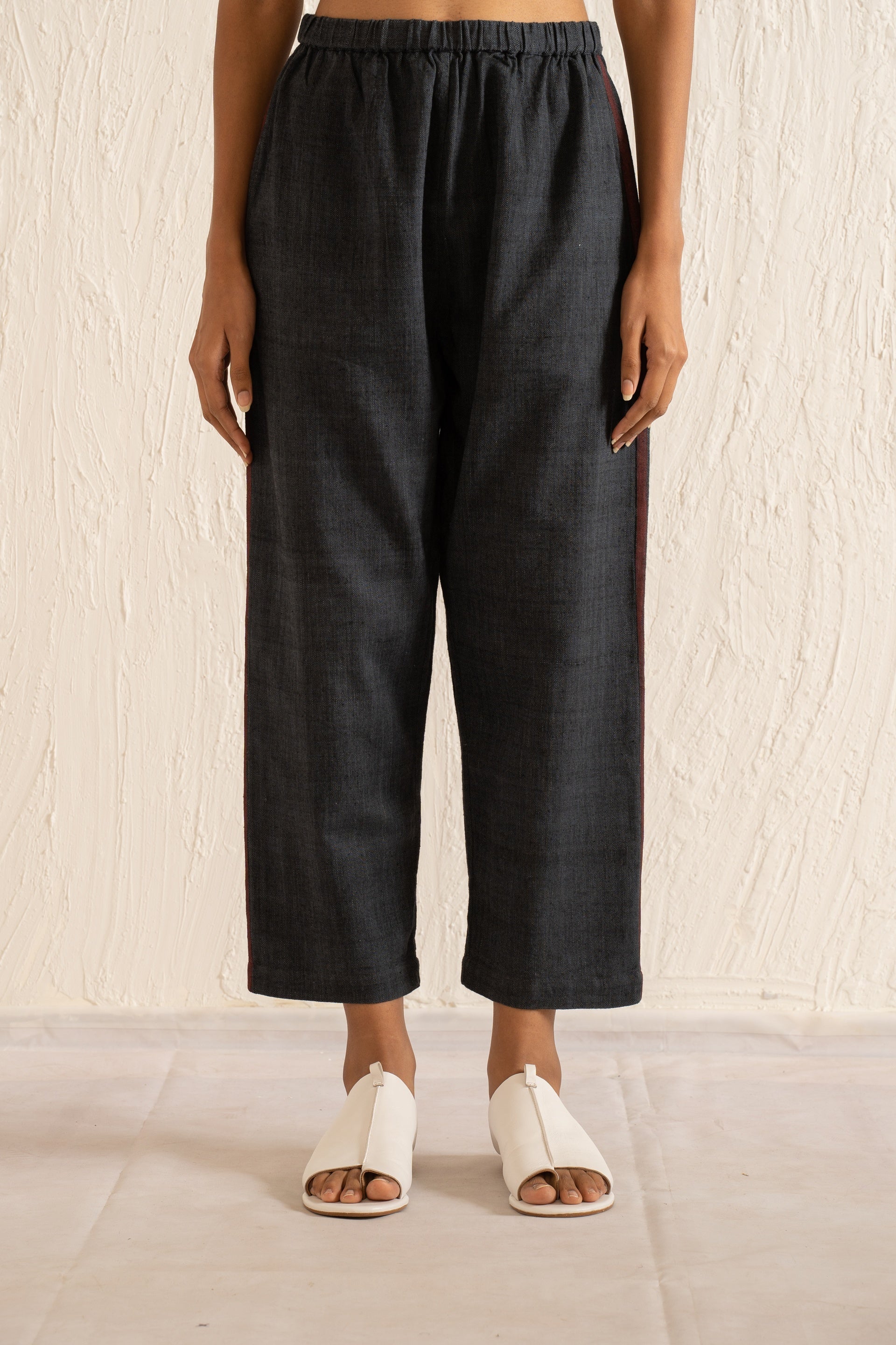 TROUSER
