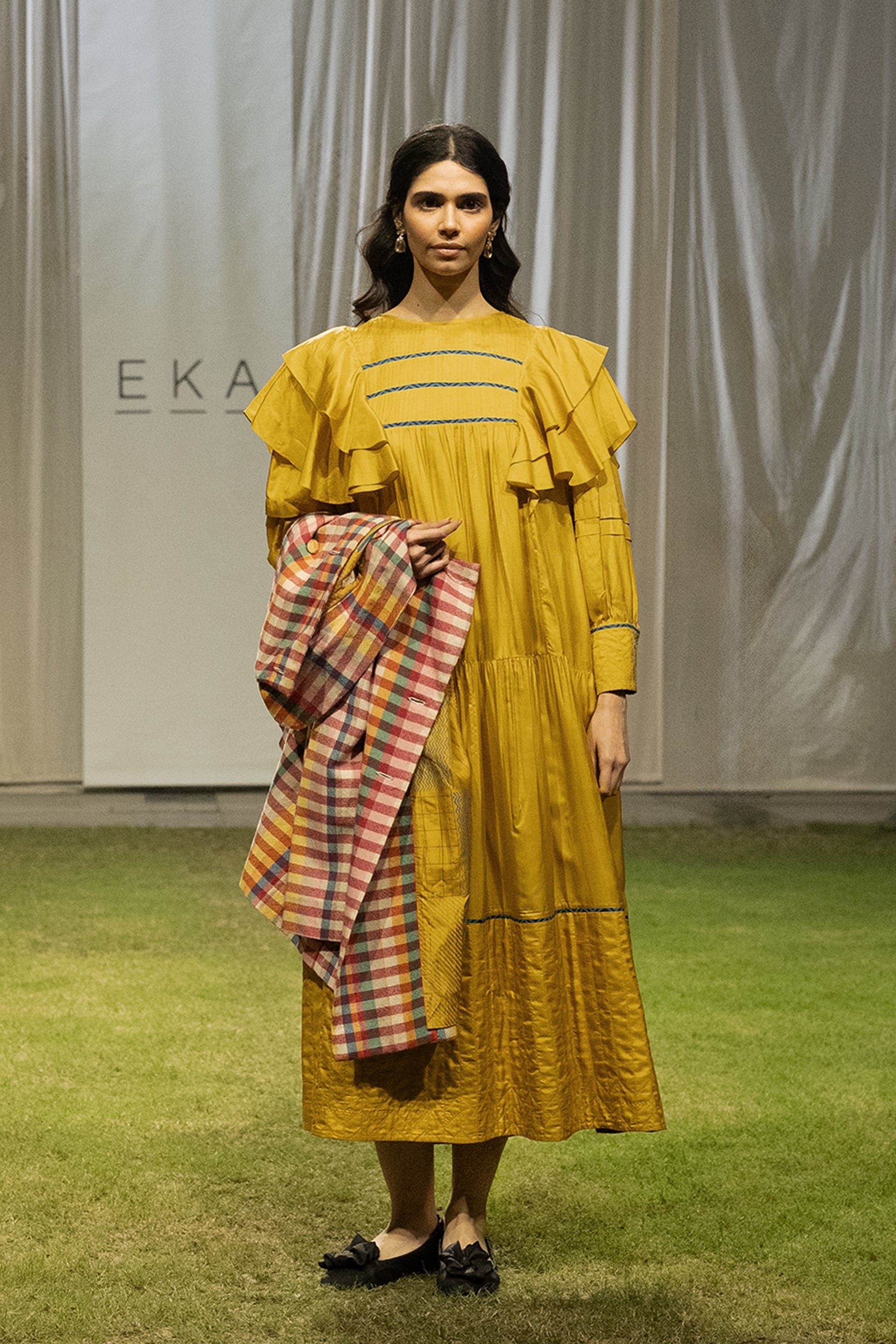LOOK 14
