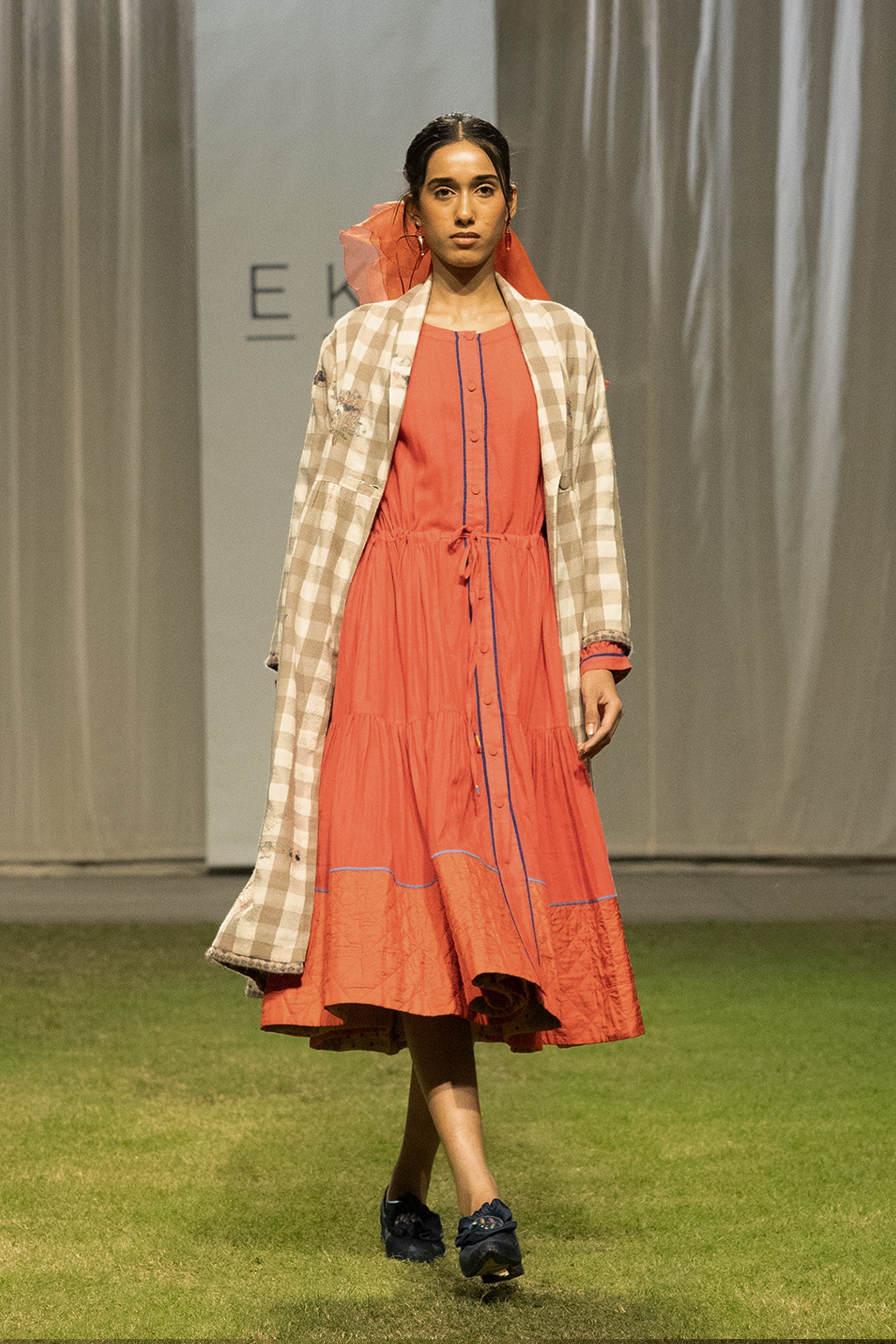 LOOK 22