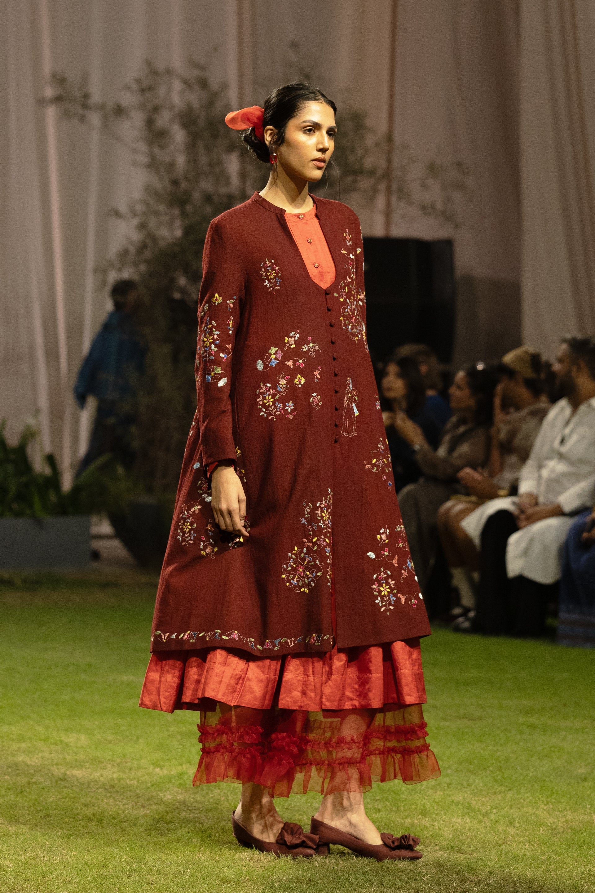 LOOK 36