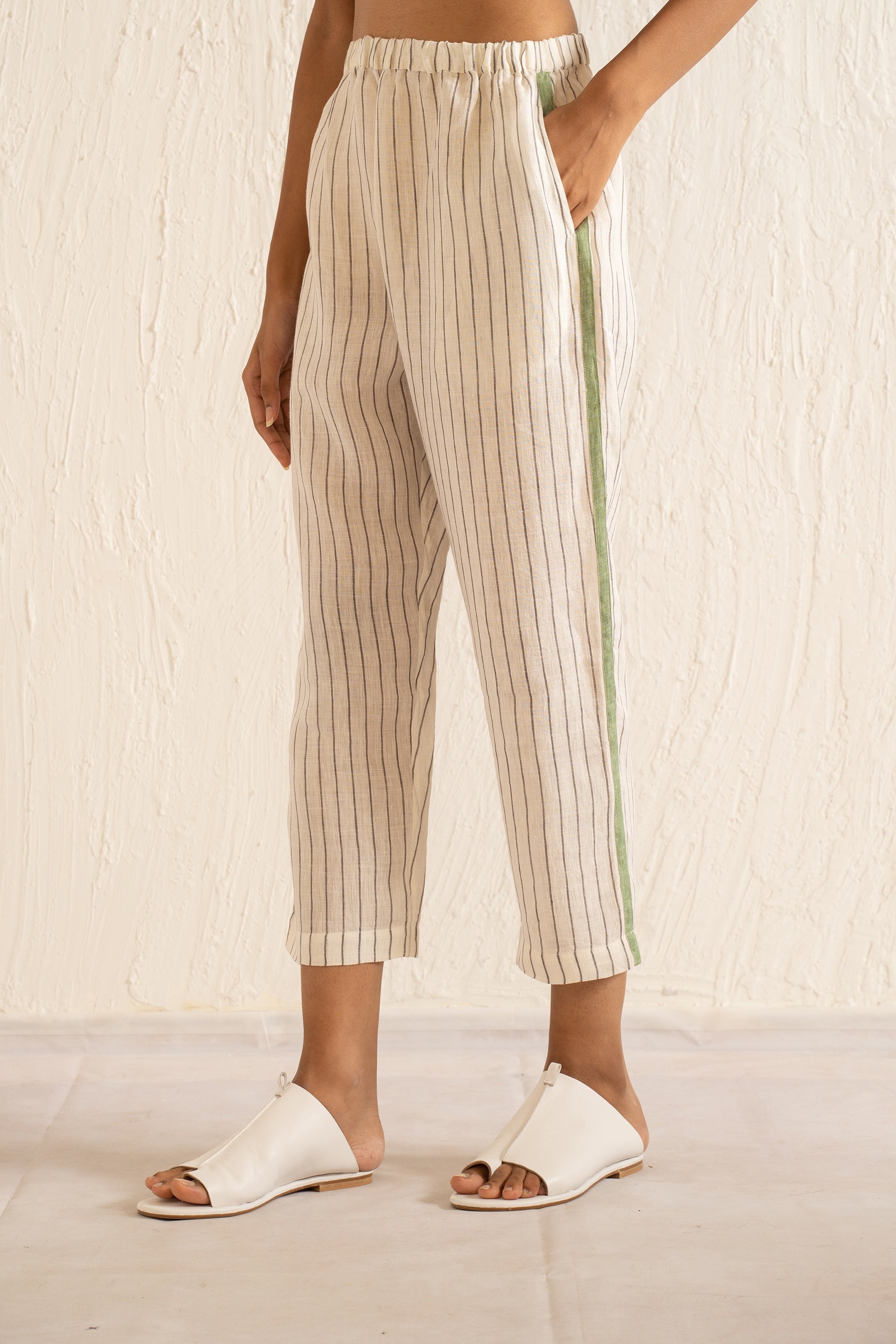 TROUSER