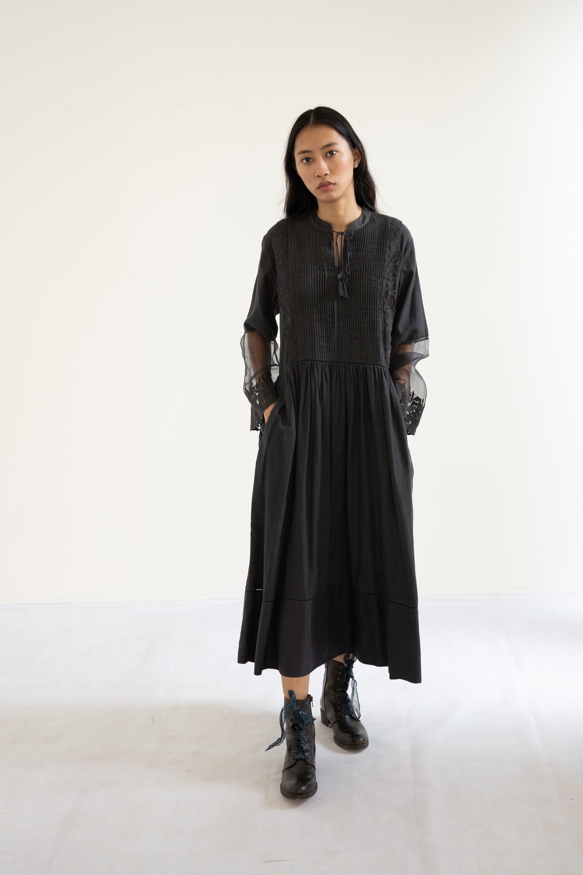 OLIVIA DRESS